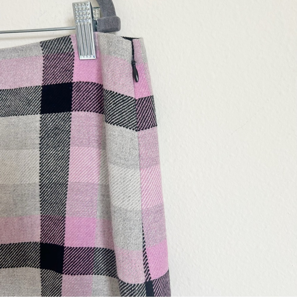 Talbots Dreamy Plaid A-Line Wool Skirt / Size: 16, Purple, Gray / NWT - Picture 3 of 6